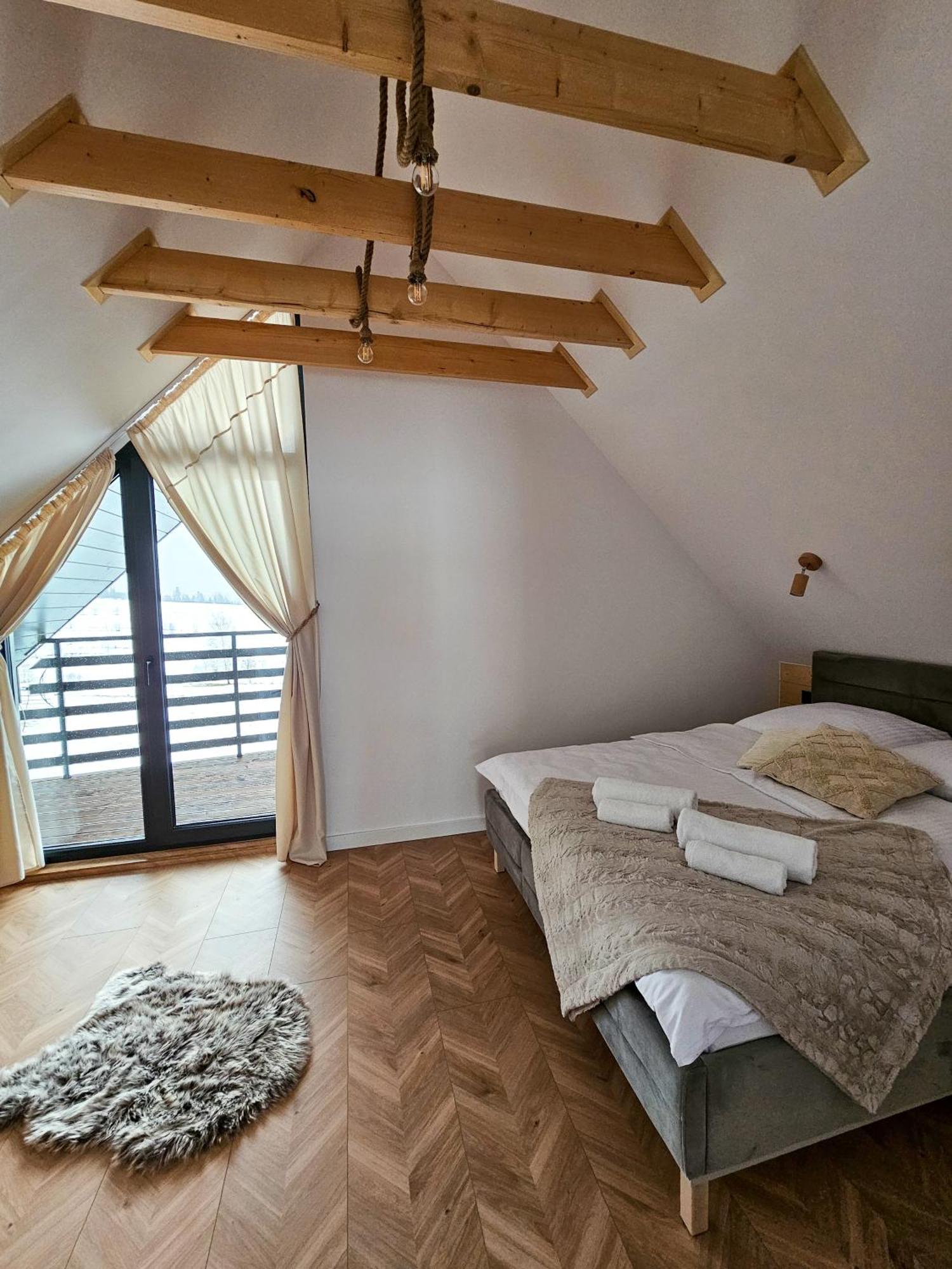 Apartamento Okno Na Gory Klikuszowa Exterior foto