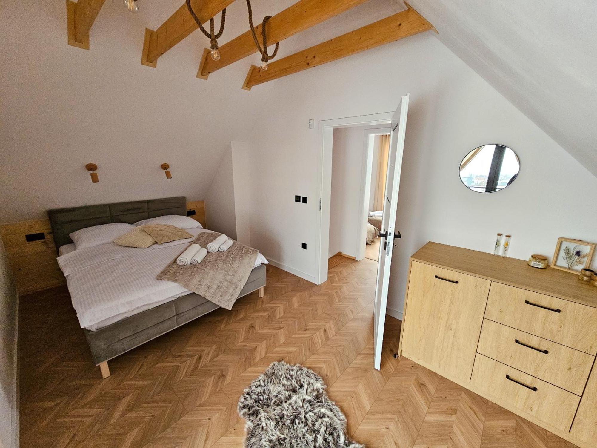 Apartamento Okno Na Gory Klikuszowa Exterior foto